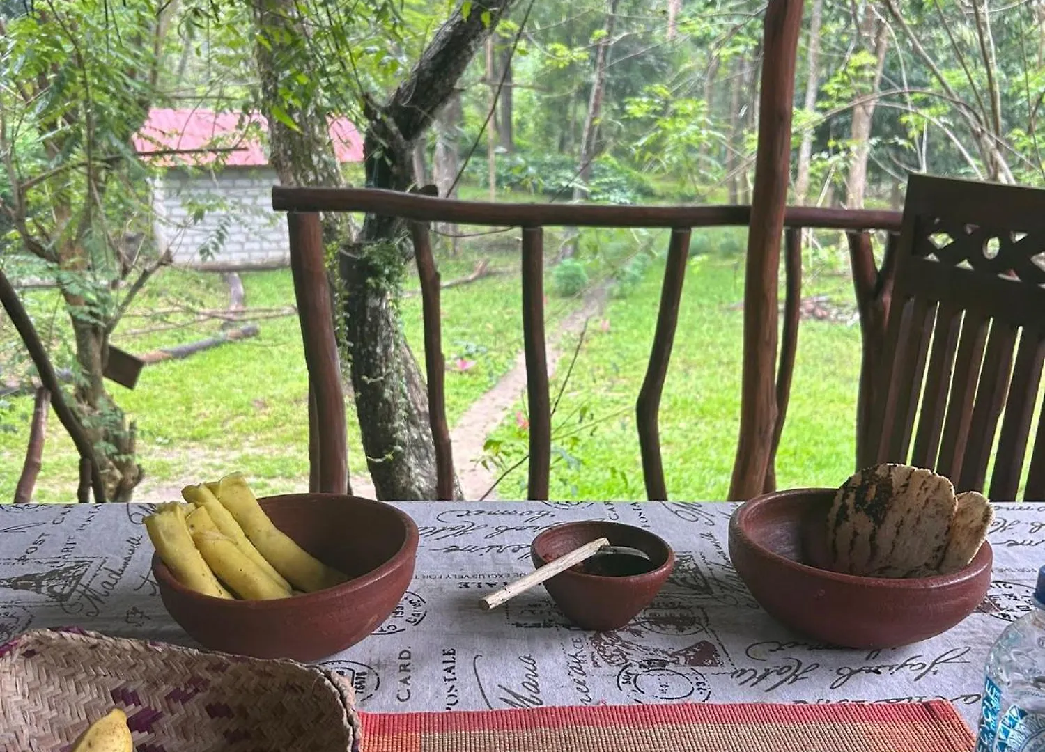 Atha Tree House Villa Habarana Hytte