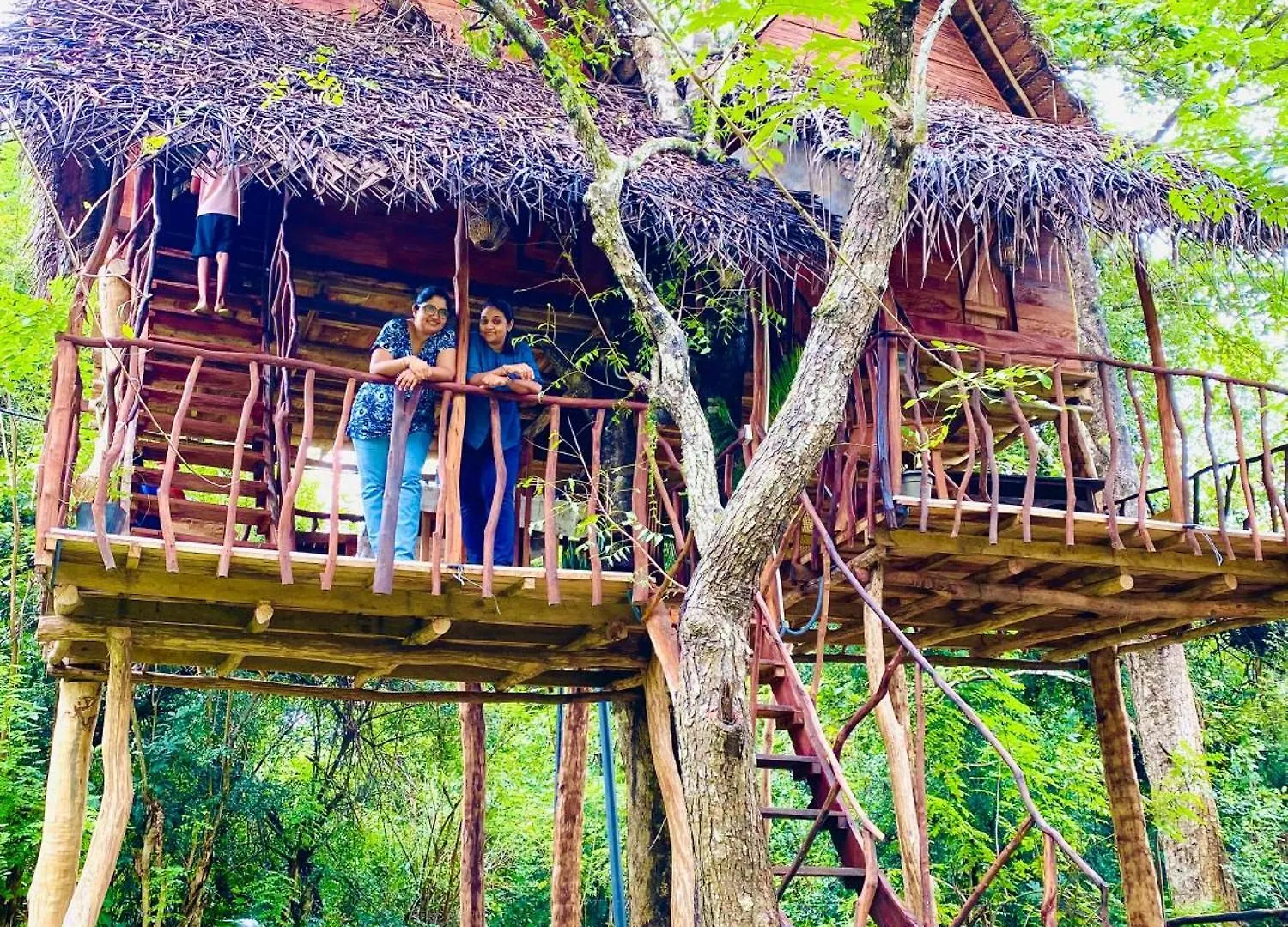 Atha Tree House Villa Habarana